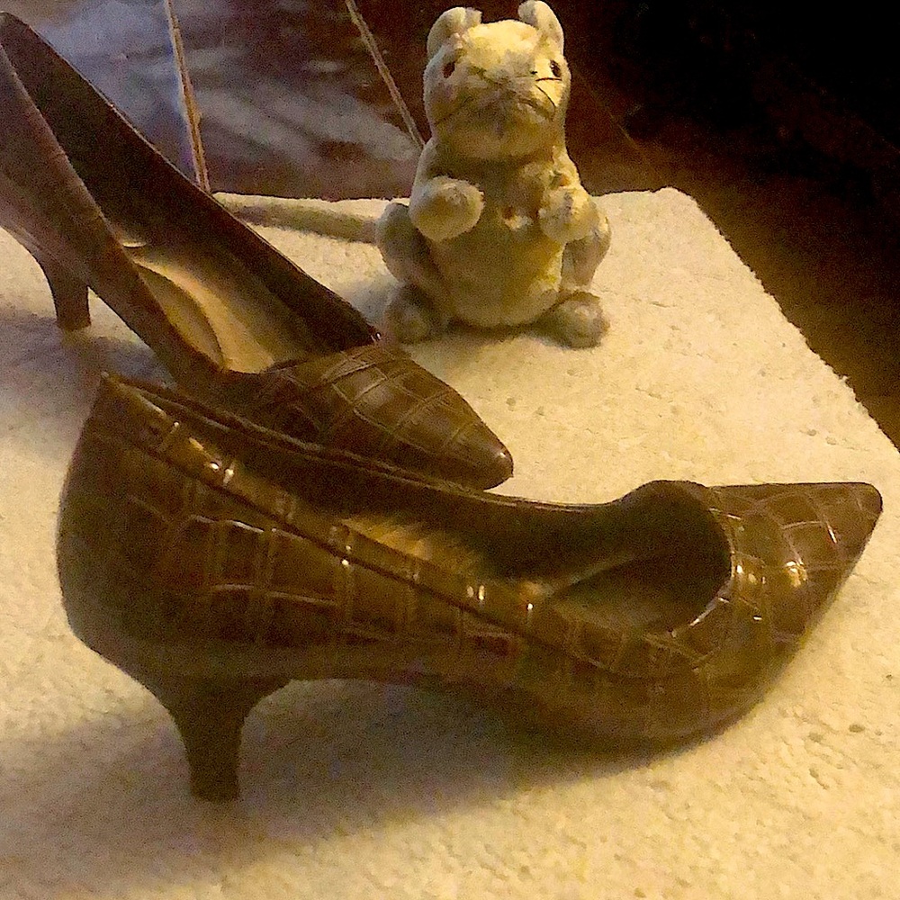 Heels - Picture 2 of 3